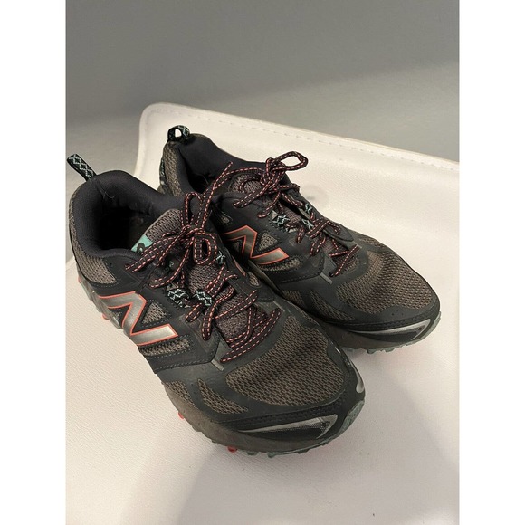 New Balance 412 V3 Trail Running Shoes Womens TECH Ride Gray All Terrain SZ 8 - Picture 2 of 5